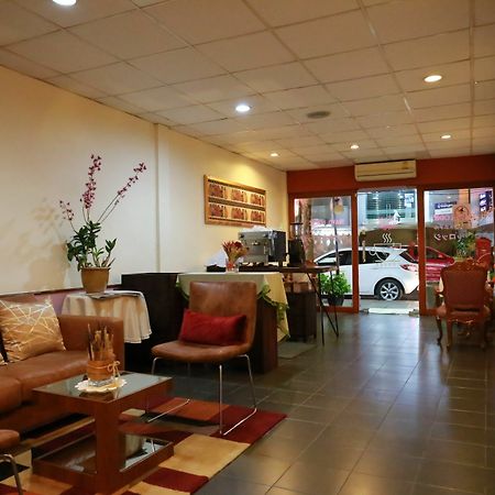 Travel Lodge Surawong (Adults Only) バンコク都 エクステリア 写真