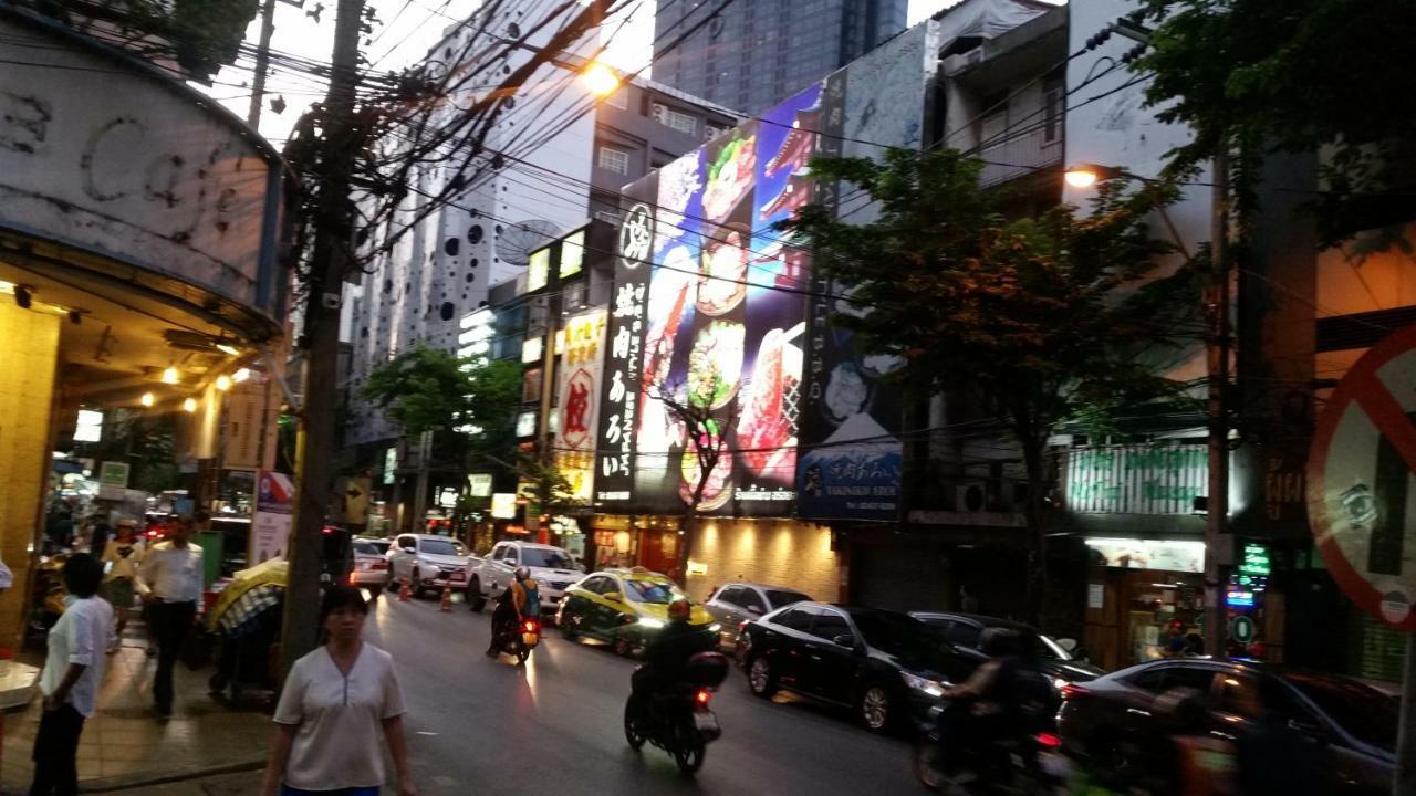 Travel Lodge Surawong (Adults Only) バンコク都 エクステリア 写真